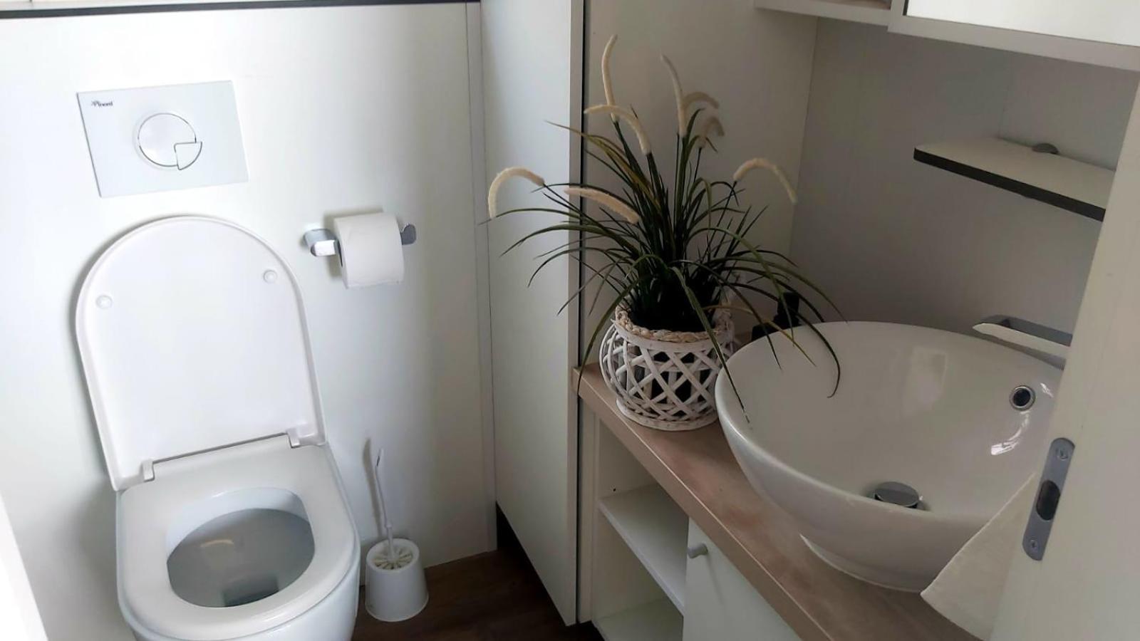 Mobile Home Apartment Camp كلينوفيتسا المظهر الخارجي الصورة